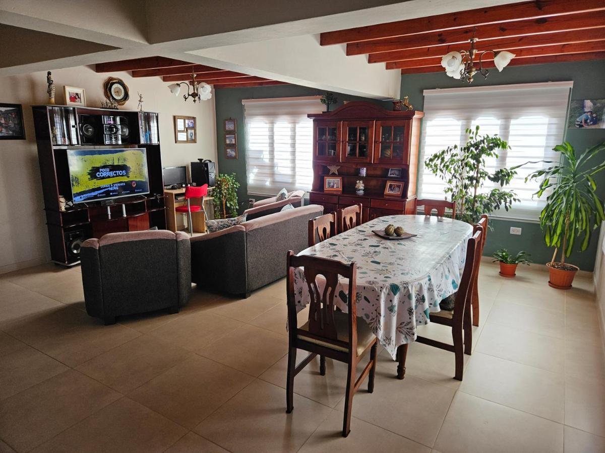 Casa De Familia Apartment อูซัวยา ภายนอก รูปภาพ